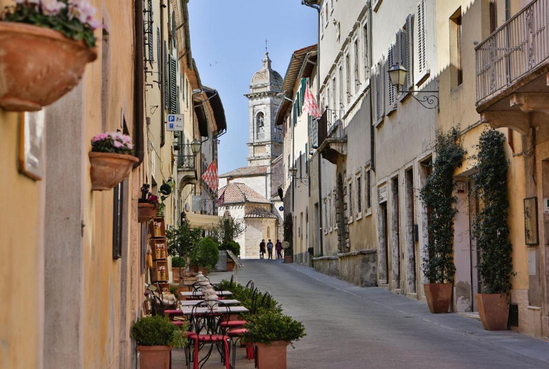 Finestra Sulla Val D'Orcia Apartment San Quirico d'Orcia Luaran gambar