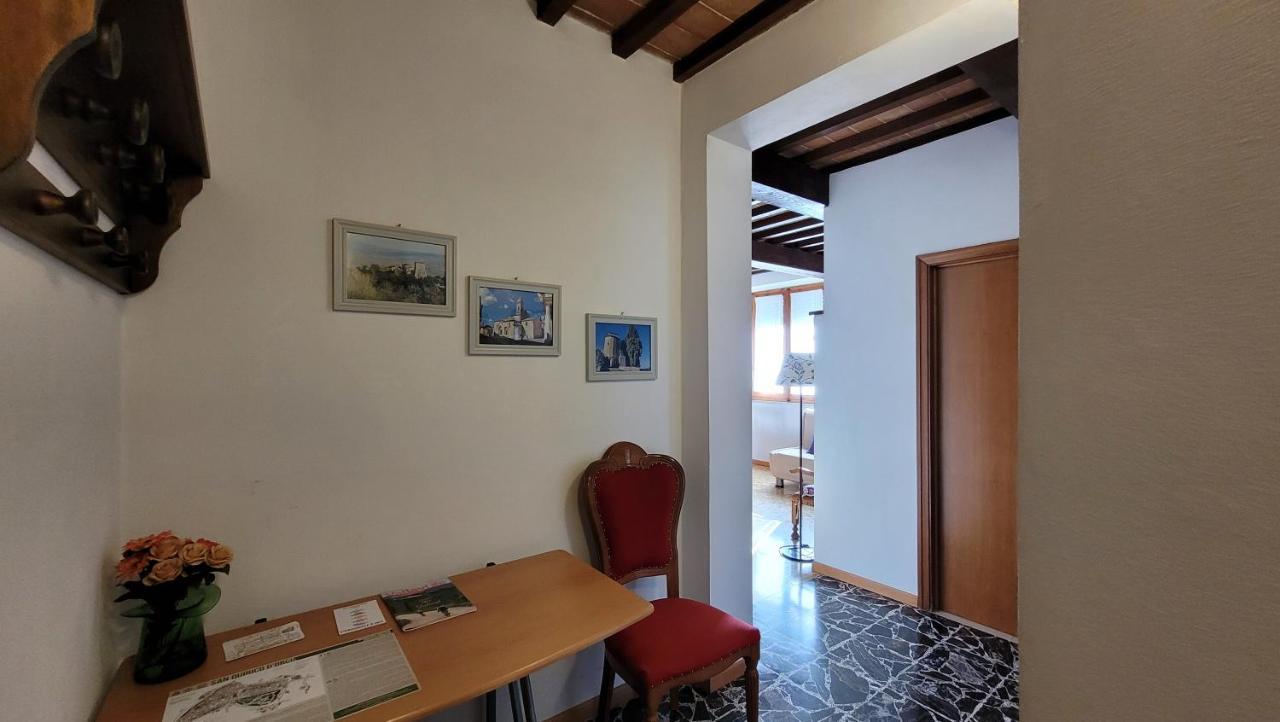 Finestra Sulla Val D'Orcia Apartment San Quirico d'Orcia Luaran gambar