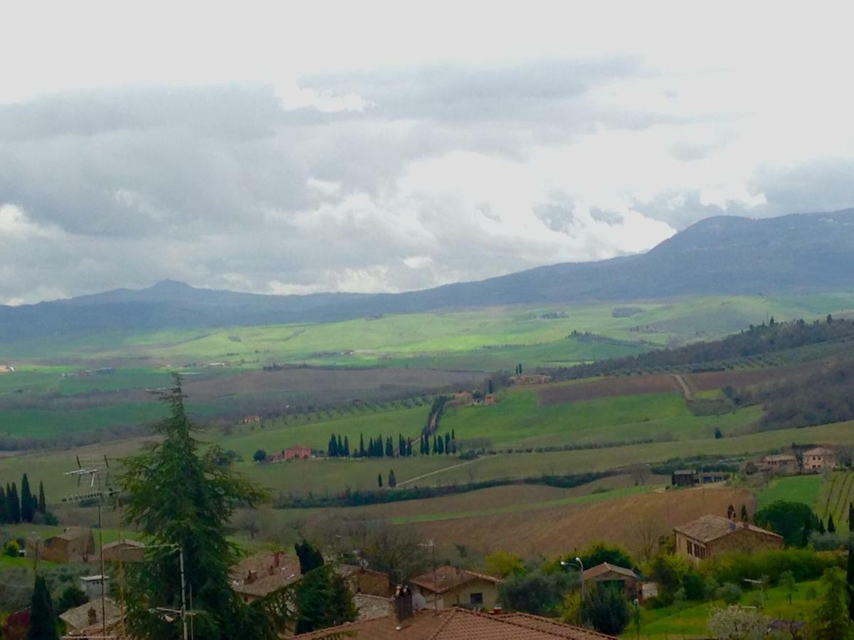 Finestra Sulla Val D'Orcia Apartment San Quirico d'Orcia Luaran gambar